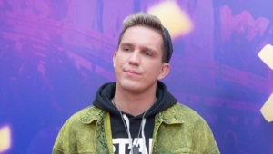 Дмитрий Масленников впервые выступит в роли ведущего Премии МУЗ-ТВ 2026. Движение Дмитрий Масленников впервые выступит в роли ведущего Премии МУЗ-ТВ 2026. Движение