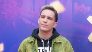 Дмитрий Масленников впервые выступит в роли ведущего Премии МУЗ-ТВ 2026. Движение