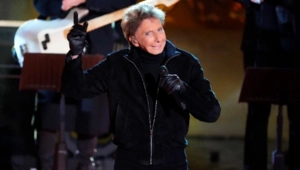 Барри Манилоу отменил январские концерты из-за рака легких Барри Манилоу отменил январские концерты из-за рака легких