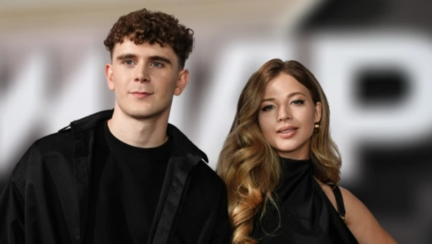 Блогеры Аня Покров и Артур Бабич официально расписались в Санкт-Петербурге