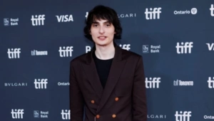 Звезда сериала «Очень странные дела» снимет фильм о легендарной панк-группе