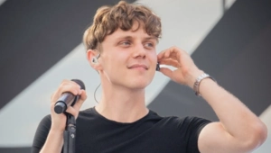 Ваня Дмитриенко признался в получении сообщений непристойного характера