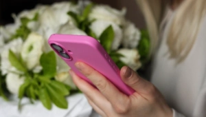 С 8 Марта: поздравления в прозе и короткие прикольные стихи С 8 Марта: поздравления в прозе и короткие прикольные стихи