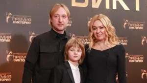 Яна Рудковская заявила, что Александр Плющенко будет представлять две страны на соревнованиях
