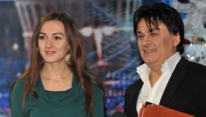 Директор Александра Серова прокомментировал слухи о конфликте артиста с дочерью