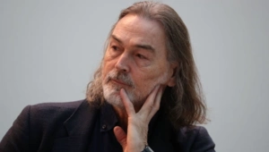 Никас Сафронов рассказал, как в Новый год спасался от львов в африканских джунглях Никас Сафронов рассказал, как в Новый год спасался от львов в африканских джунглях