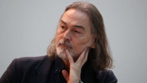 Никас Сафронов рассказал, как в Новый год спасался от львов в африканских джунглях