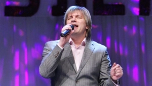 Куда пропал Николай Трубач: как сейчас живет исполнитель хита «Голубая луна»