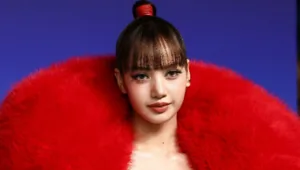 Лиса из BLACKPINK рассказала о трудностях запуска сольной карьеры