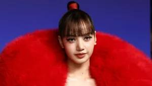 Лиса из BLACKPINK рассказала о трудностях запуска сольной карьеры Лиса из BLACKPINK рассказала о трудностях запуска сольной карьеры