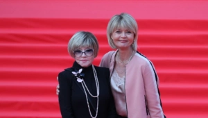 Юлия Меньшова поделилась трогательной историей о последнем подарке Веры Алентовой