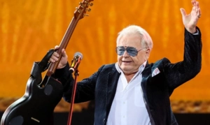 МУЗ-ТВ поздравляет Юрия Антонова с днем рождения