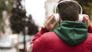 Патриотичные хиты к 23 Февраля: подборка МУЗ-ТВ и советы, как составить идеальный плейлист Патриотичные хиты к 23 Февраля: подборка МУЗ-ТВ и советы, как составить идеальный плейлист