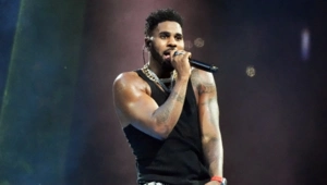 Джейсон Деруло хочет спеть на русском языке на следующем концерте в Москве