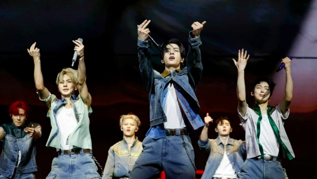 ENHYPEN выпустили седьмой концептуальный мини-альбом на вампирскую тематику