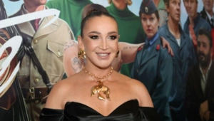 Ольга Бузова дала неожиданный совет на декабрь: «Не стесняюсь и ною» Ольга Бузова дала неожиданный совет на декабрь: «Не стесняюсь и ною»