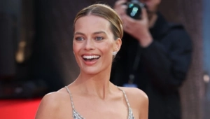 Марго Робби откровенно рассказала о съемках интимных сцен с Джейкобом Элорди Марго Робби откровенно рассказала о съемках интимных сцен с Джейкобом Элорди