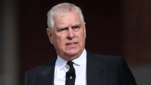 Принц Эндрю задолжал семье 12 млн фунтов и не спешит возвращать деньги