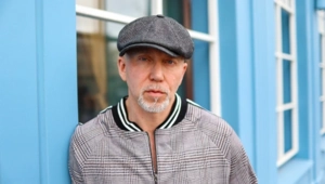 Серега призвал не тратить деньги на брендовую одежду Серега призвал не тратить деньги на брендовую одежду