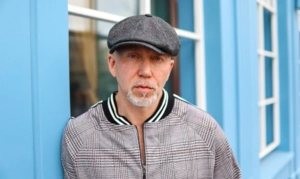 Серега призвал не тратить деньги на брендовую одежду Серега призвал не тратить деньги на брендовую одежду