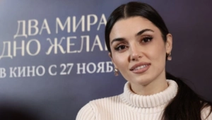 В Турции выдали ордер на арест звезды сериала «Постучись в мою дверь» Ханде Эрчел