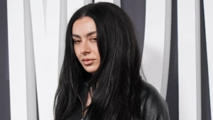 Charli XCX опровергла слухи о записи альбома в жанре рок