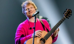 Эд Ширан побрился налысо и рассказал о проблемах со здоровьем