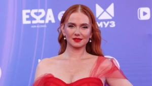 Лена Катина пришла на красную дорожку «Премии МУЗ-ТВ 2026. Движение» без Юлии Волковой Лена Катина пришла на красную дорожку «Премии МУЗ-ТВ 2026. Движение» без Юлии Волковой