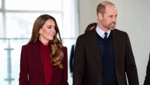 Принц Уильям и Кейт Миддлтон прибыли в Шотландию: разбор образов королевской семьи