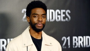 Звезда фильма «Черная пантера» Чедвик Боузман посмертно удостоен звезды на Аллее славы