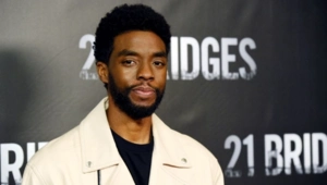 Звезда фильма «Черная пантера» Чедвик Боузман посмертно удостоен звезды на Аллее славы