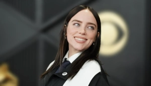 Билли Айлиш спровоцировала слухи о помолвке после появления на «Грэмми» с избранником-актером Билли Айлиш спровоцировала слухи о помолвке после появления на «Грэмми» с избранником-актером