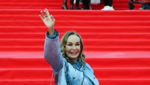 69-летняя Наталья Андрейченко восхитила фанатов новым образом