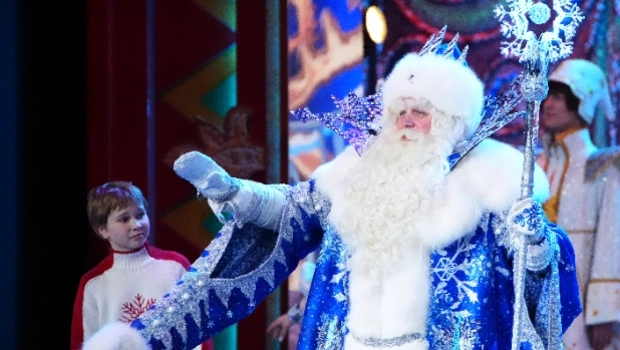 Почему мы снова и снова смотрим старые новогодние фильмы: психология праздничной ностальгии