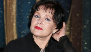 88-летняя Наталья Фатеева копит три месяца на лекарства и ходит на костылях