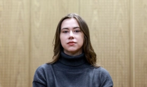 Суд продлил домашний арест блогеру Александре Митрошиной