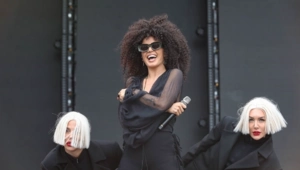 Zivert прокомментировала первое место в «Музыкальном индексе BandLink» Zivert прокомментировала первое место в «Музыкальном индексе BandLink»