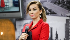 Анфиса Чехова и ее жених готовятся к тайфуну в Китае