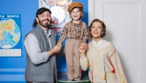 Илья Авербух и Лиза Арзамасова с сыном посетили Квартиру Дяди Фёдора Илья Авербух и Лиза Арзамасова с сыном посетили Квартиру Дяди Фёдора