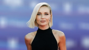 Сын Полины Гагариной получил водительское удостоверение Сын Полины Гагариной получил водительское удостоверение