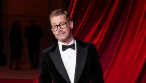 Маколей Калкин простился с экранной мамой из «Один дома» Кэтрин О'Харой