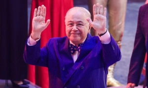 Петросян через суд выписал дочь из квартиры