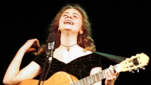 Против актрисы Анны Артамоновой возбуждено уголовное дело после драки на парковке в Москве Против актрисы Анны Артамоновой возбуждено уголовное дело после драки на парковке в Москве