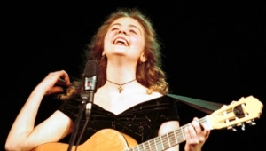 Против актрисы Анны Артамоновой возбуждено уголовное дело после драки на парковке в Москве