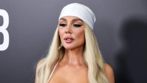 Анна Седокова опровергла слухи о романе с футболистом московского «Спартака» Анна Седокова опровергла слухи о романе с футболистом московского «Спартака»