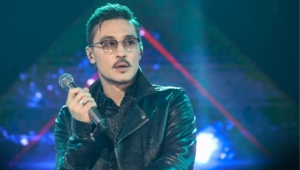 Дима Билан рассказал, как физраствор спасает его голос Дима Билан рассказал, как физраствор спасает его голос