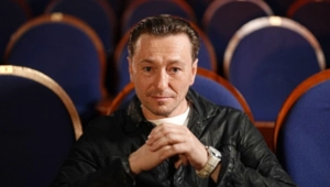 Сергей Безруков назначен художественным руководителем МХАТа имени М. Горького Сергей Безруков назначен художественным руководителем МХАТа имени М. Горького