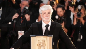 Джордж Лукас едва не продал права на «Звездные войны» за 10 тысяч долларов Джордж Лукас едва не продал права на «Звездные войны» за 10 тысяч долларов