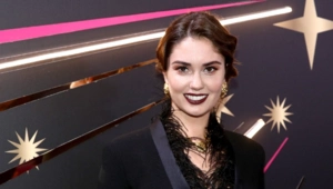 Агата Муцениеце оценила нашумевшие «лососевые» уколы красоты Агата Муцениеце оценила нашумевшие «лососевые» уколы красоты