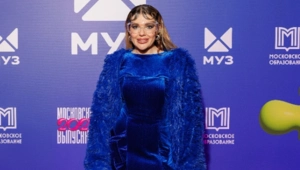 Диджей Катя Гусева вспомнила самый неприятный момент своего выпускного вечера